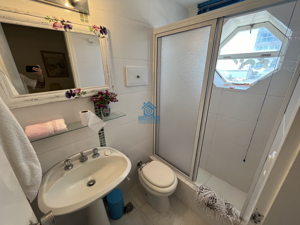 Apartamento ID.333 - VENTA PUNTA DEL ESTE ESPECTACULAR PLANTA EN LA PENINSULA