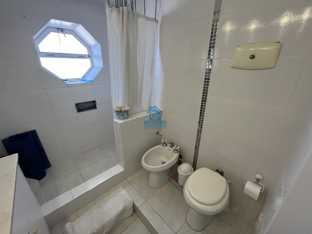 Apartamento ID.333 - VENTA PUNTA DEL ESTE ESPECTACULAR PLANTA EN LA PENINSULA