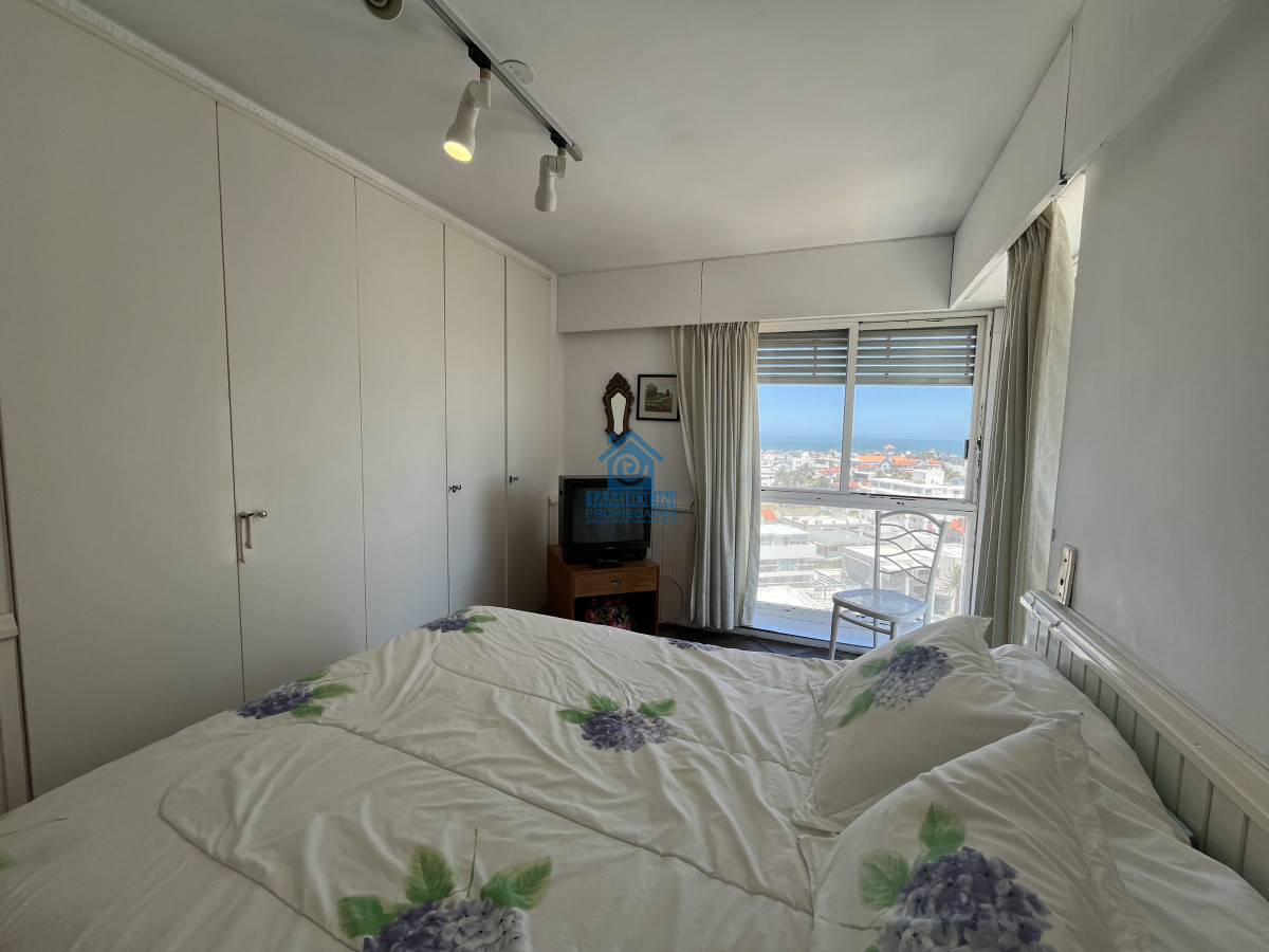 Apartamento ID.333 - VENTA PUNTA DEL ESTE ESPECTACULAR PLANTA EN LA PENINSULA
