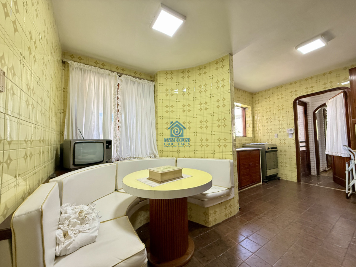 Casa ID.1063 - Imponente chalet en venta sobre Av. del Mar  Exclusividad, confort y naturaleza