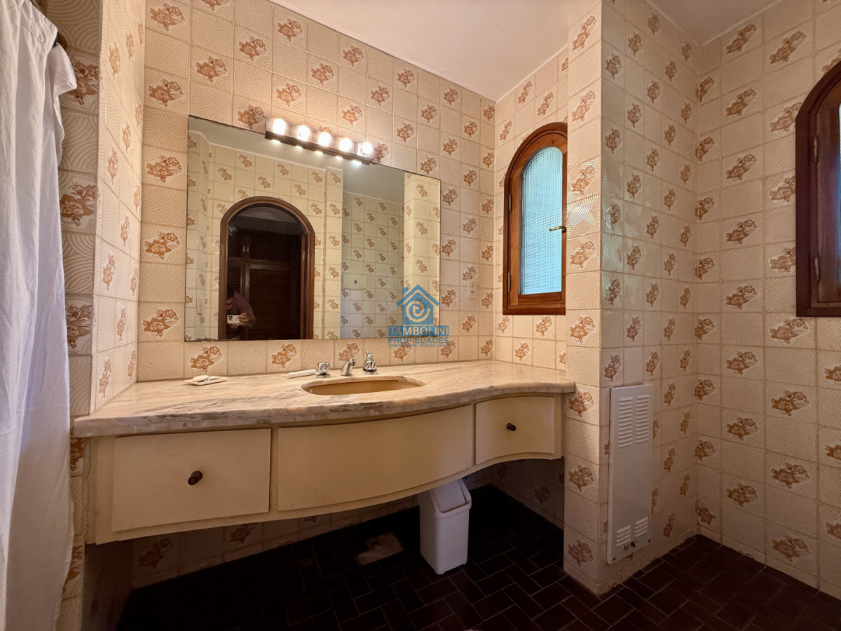 Casa ID.1063 - Imponente chalet en venta sobre Av. del Mar  Exclusividad, confort y naturaleza