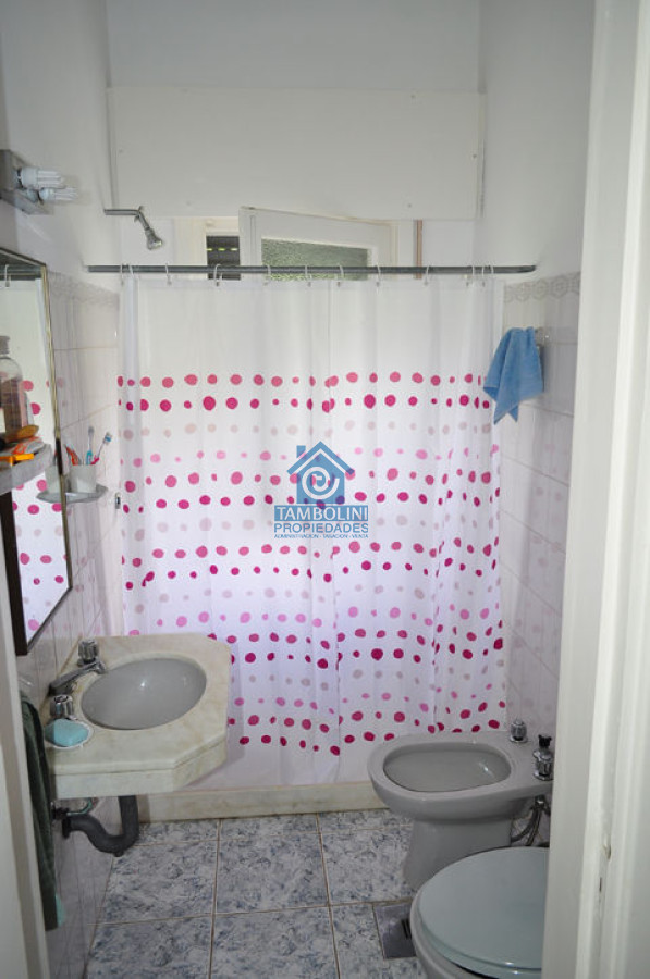 Casa ID.1034 - Casa ubicada en Cantegril con lindo terreno