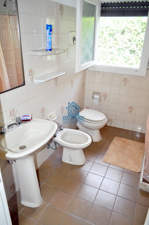 Casa ID.1034 - Casa ubicada en Cantegril con lindo terreno