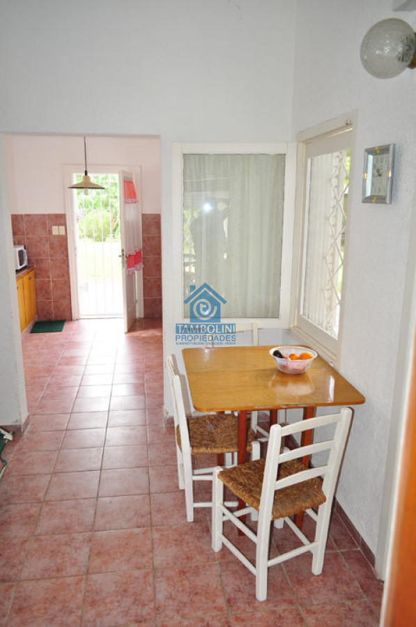 Casa ID.1034 - Casa ubicada en Cantegril con lindo terreno