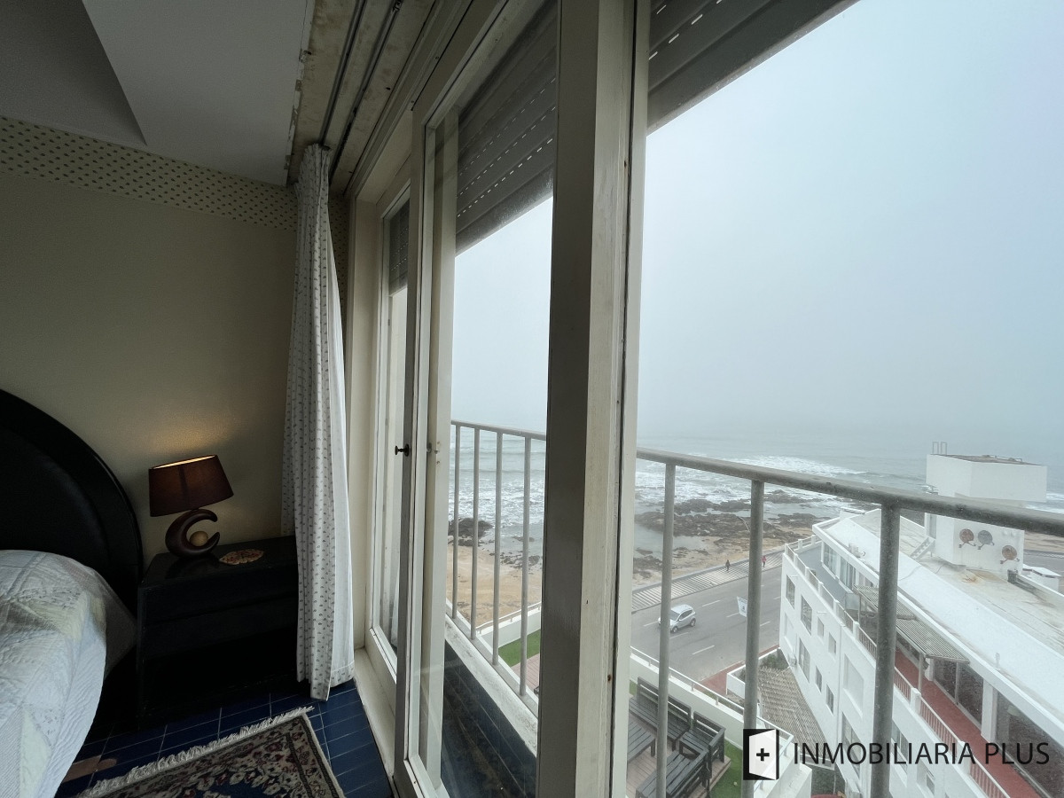 Apartamento ID.1108 - Venta de Apartamento de 2 dormitorios y 2 Baños en la península de Punta del Este