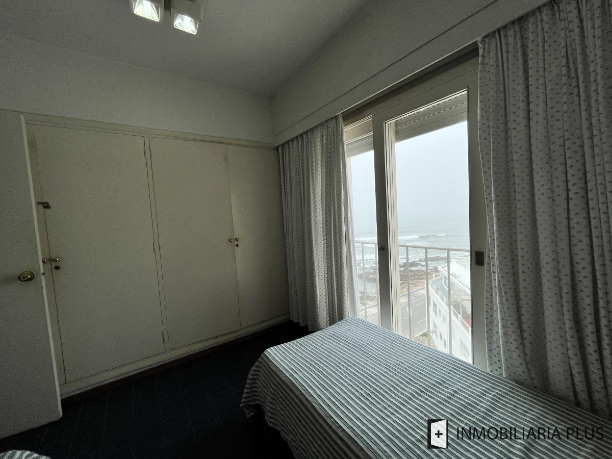 Apartamento ID.1108 - Venta de Apartamento de 2 dormitorios y 2 Baños en la península de Punta del Este
