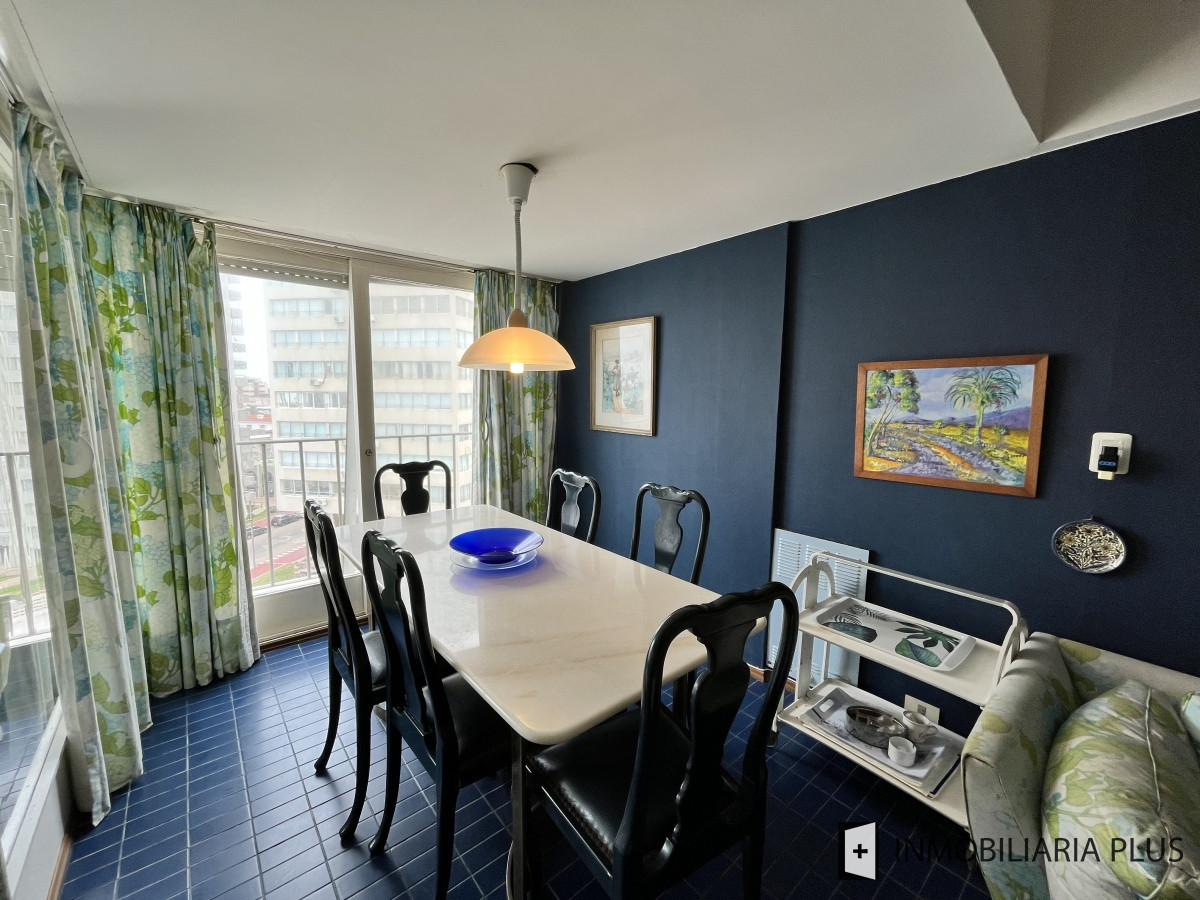 Apartamento ID.1108 - Venta de Apartamento de 2 dormitorios y 2 Baños en la península de Punta del Este