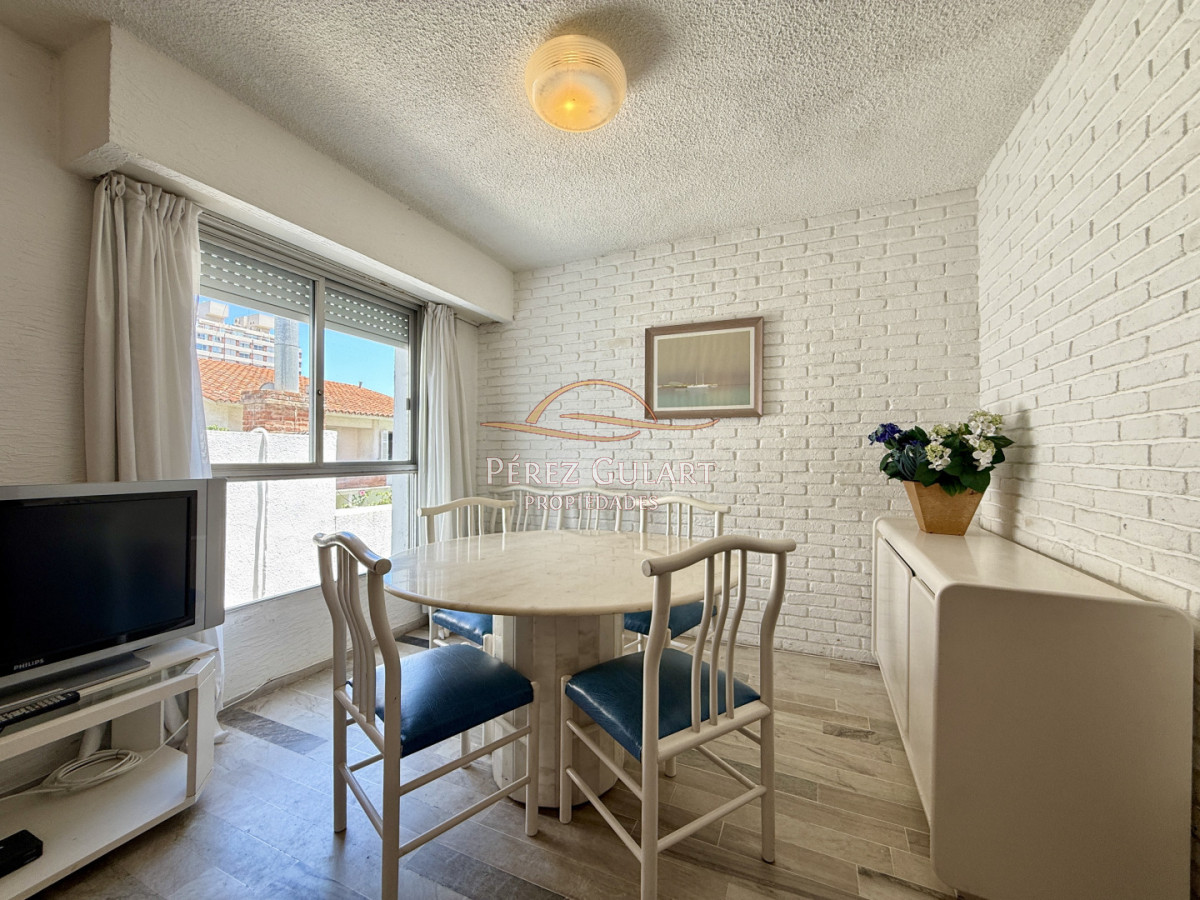 Apartamento ID.554 - Apartamento en venta en Punta del Este  Edificio ALEPH  Calle 20