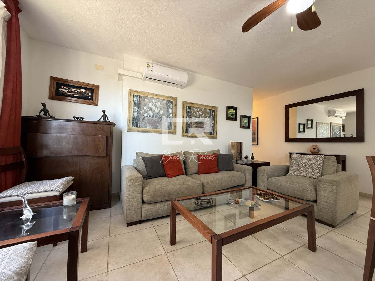 Apartamento ID.579 - edificio Torre O en playa brava.