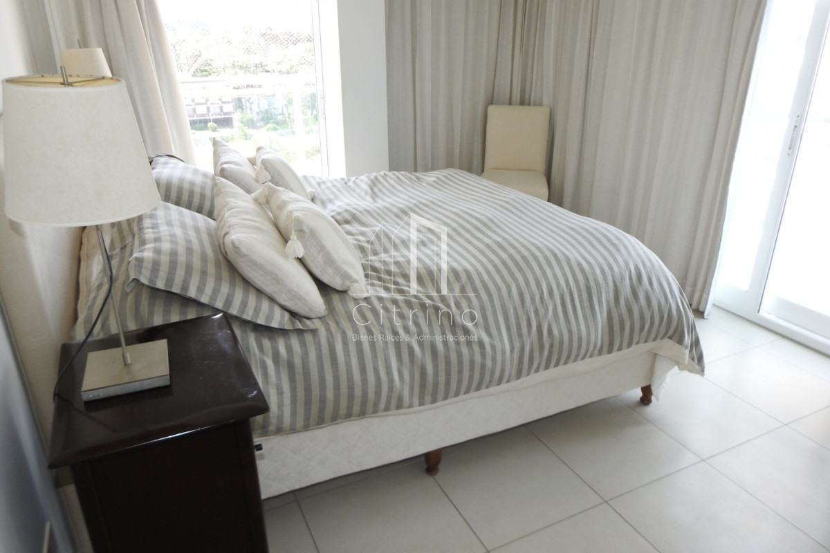 Apartamento ID.2432 - TORRE  DE ALTA GAMA CON TODOS LOS SERVICIOS