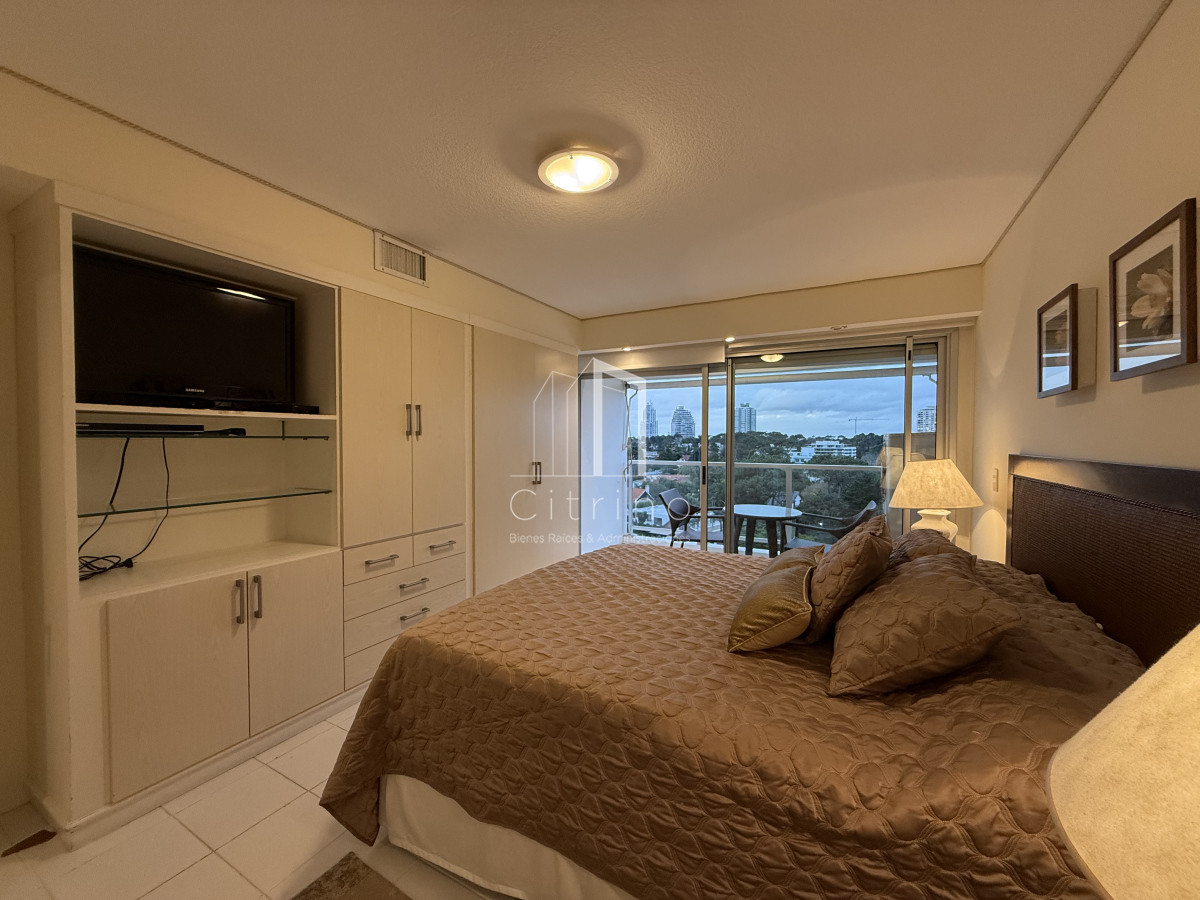 Apartamento ID.2044 - Alquiler Temporal  Lincoln Center Punta del Este