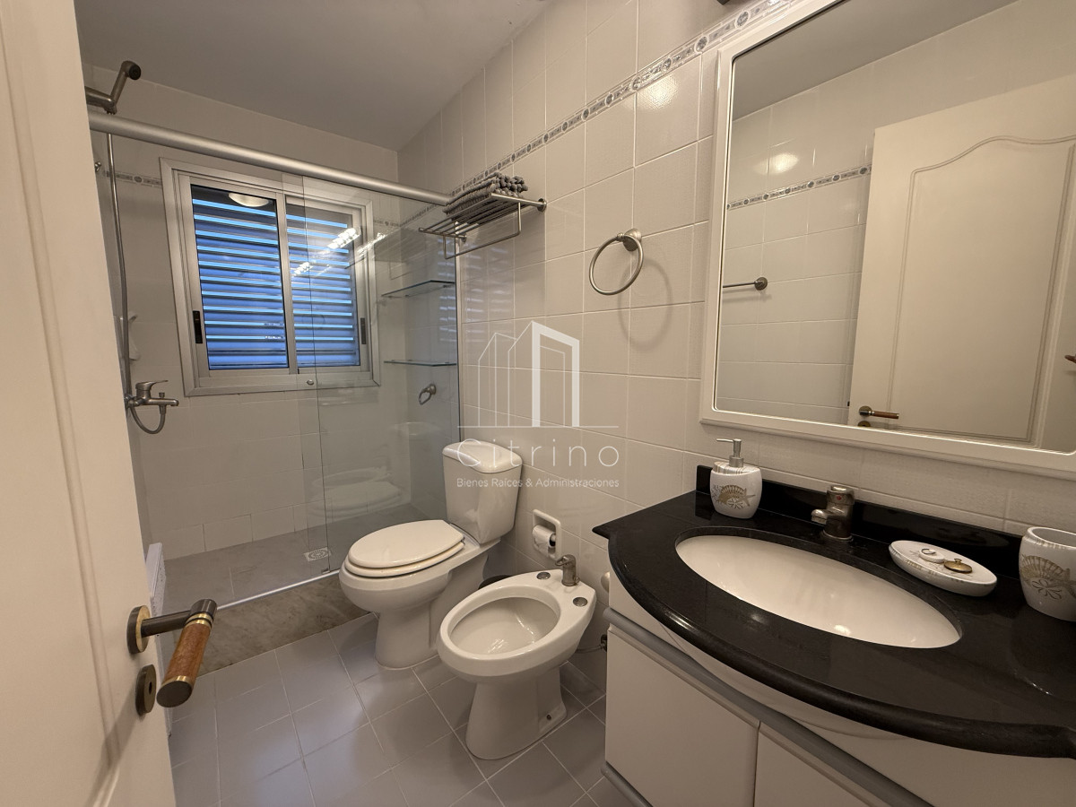 Apartamento ID.2044 - Alquiler Temporal  Lincoln Center Punta del Este