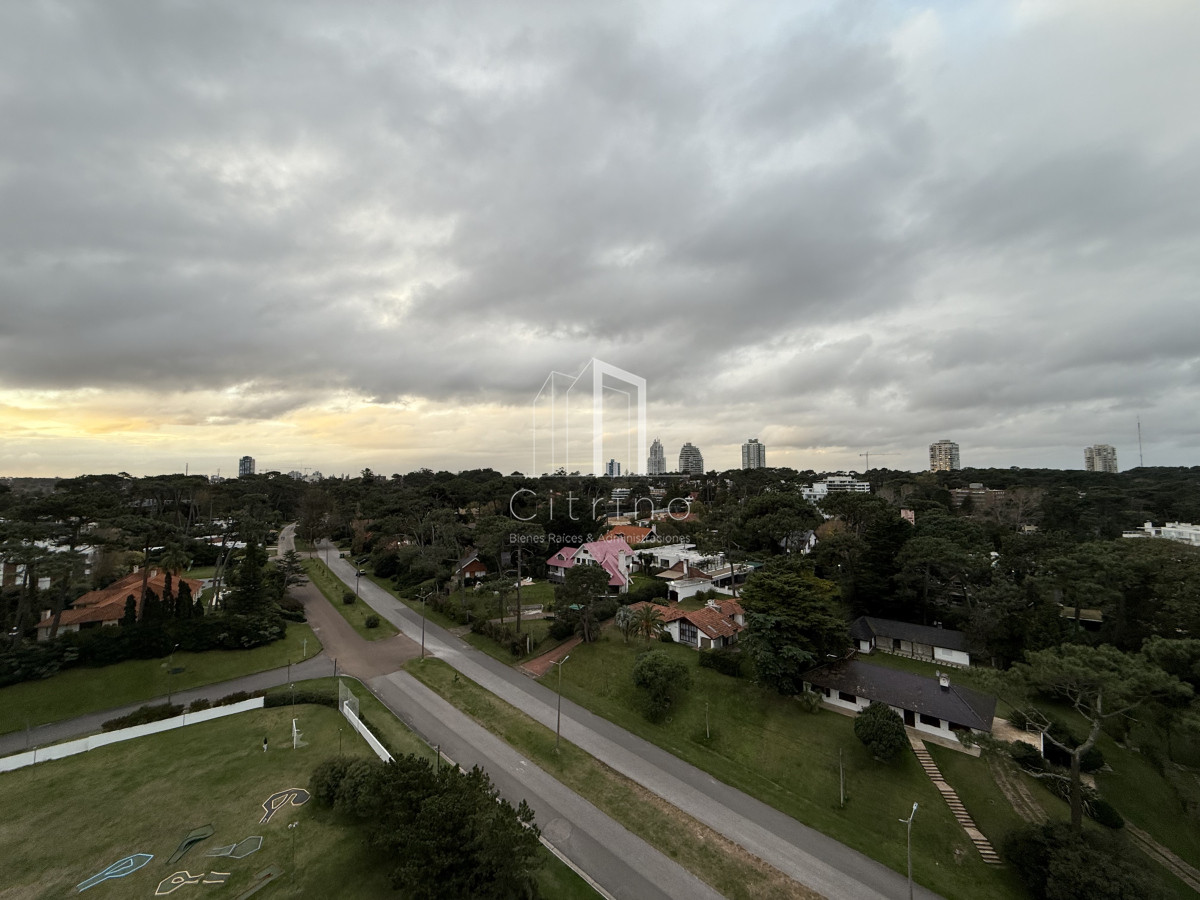 Apartamento ID.2044 - Alquiler Temporal  Lincoln Center Punta del Este