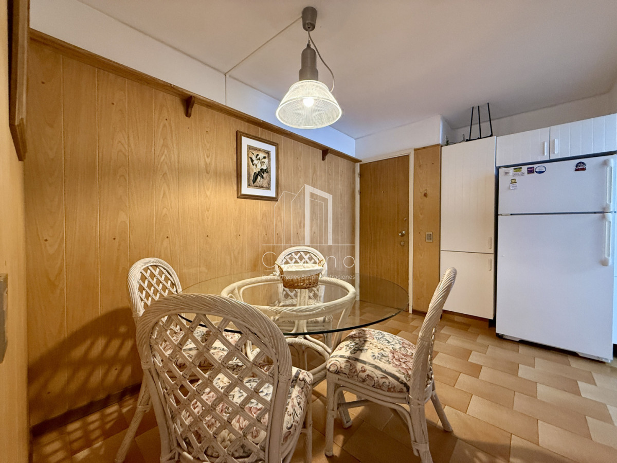 Apartamento ID.2323 - Alquiler temporal  Torre El Torreón  Punta del Este