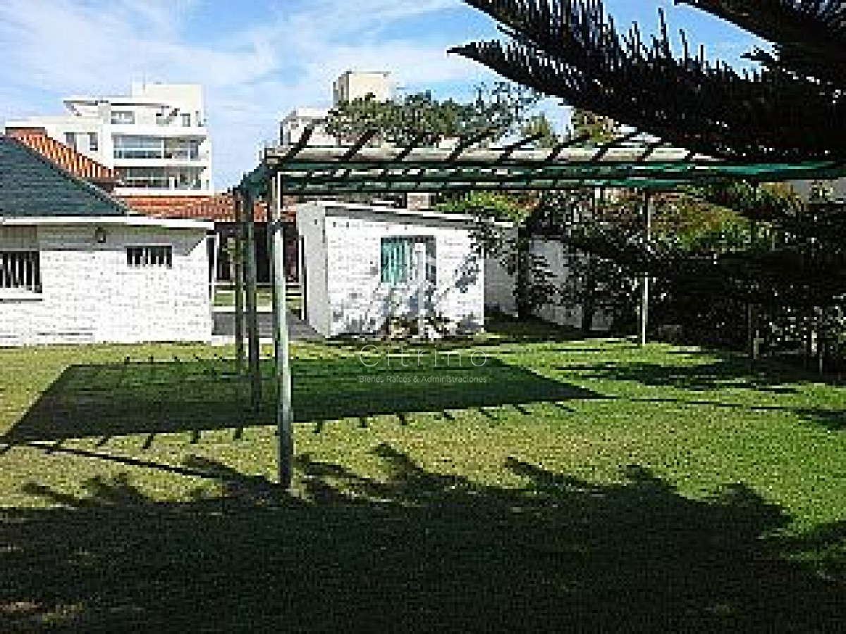 Casa ID.1545 - Hermosa casa a pasos del mar