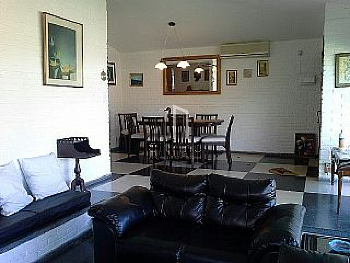Casa ID.1545 - Hermosa casa a pasos del mar