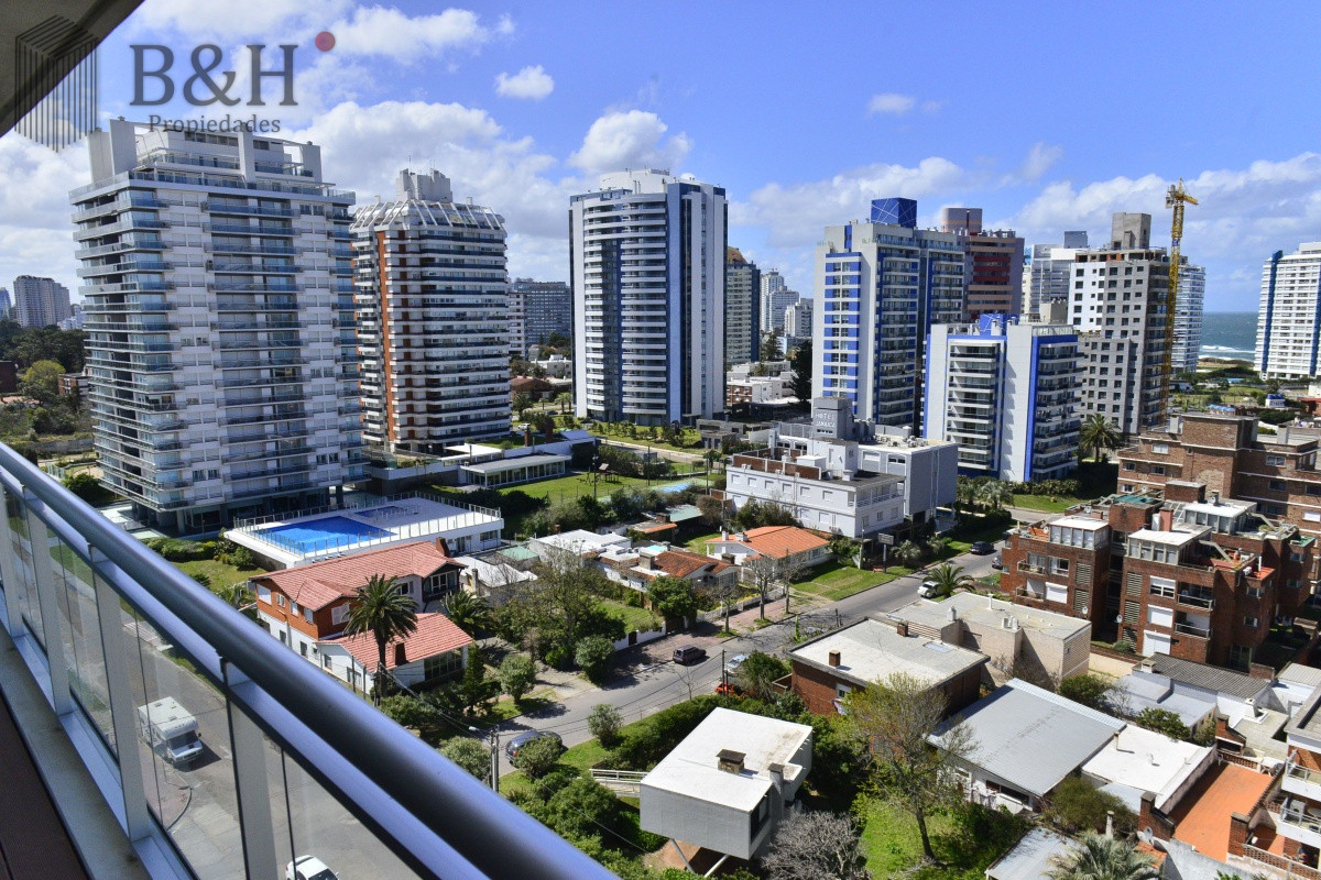 Apartamento ID.6997 - Apartamento en Aidy Grill Punta del Este a la venta Piscina