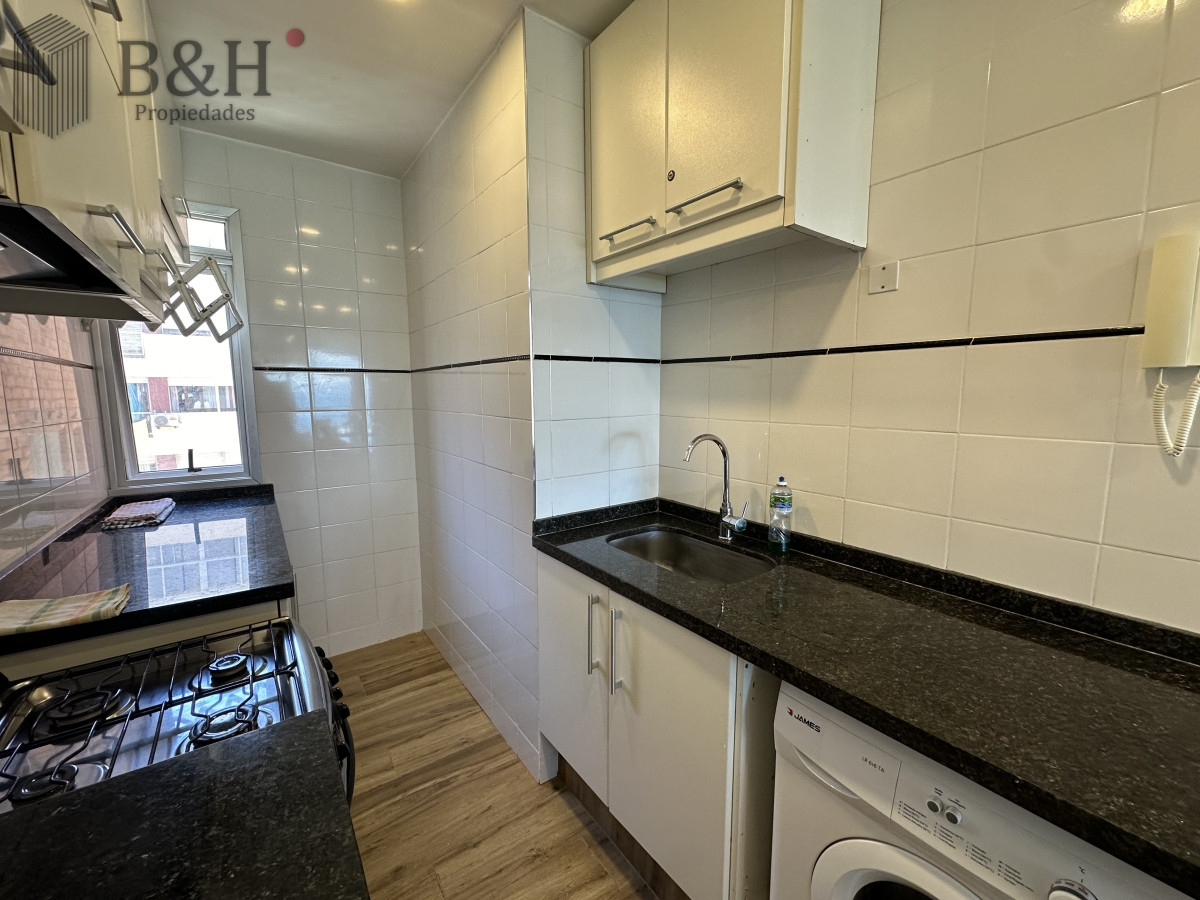 Apartamento ID.3607 - Departamento en zona Brava 