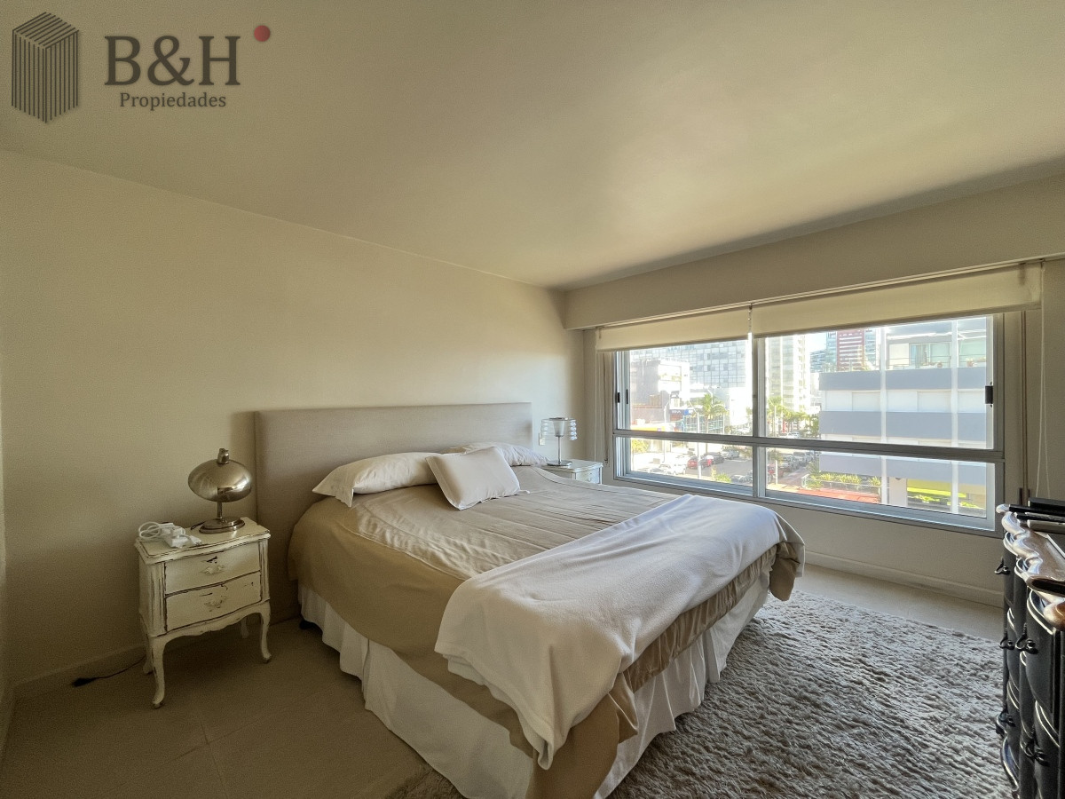 Apartamento ID.2309 - Apartamento en Península - Punta del Este - 3 dormitorios con amenities