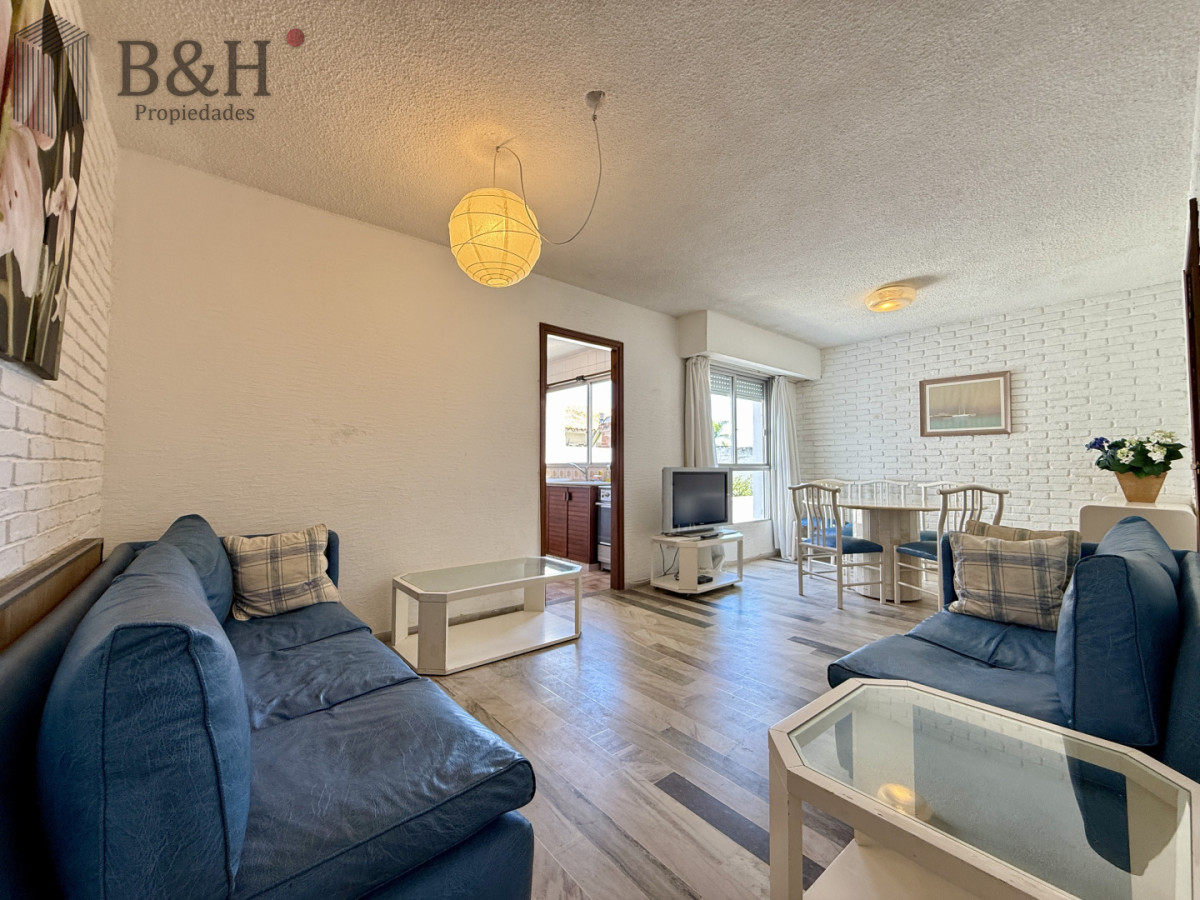 Apartamento ID.6294 - EN PLENO CENTRO CERCA DE PLAYA BRAVA Y MANSA 
