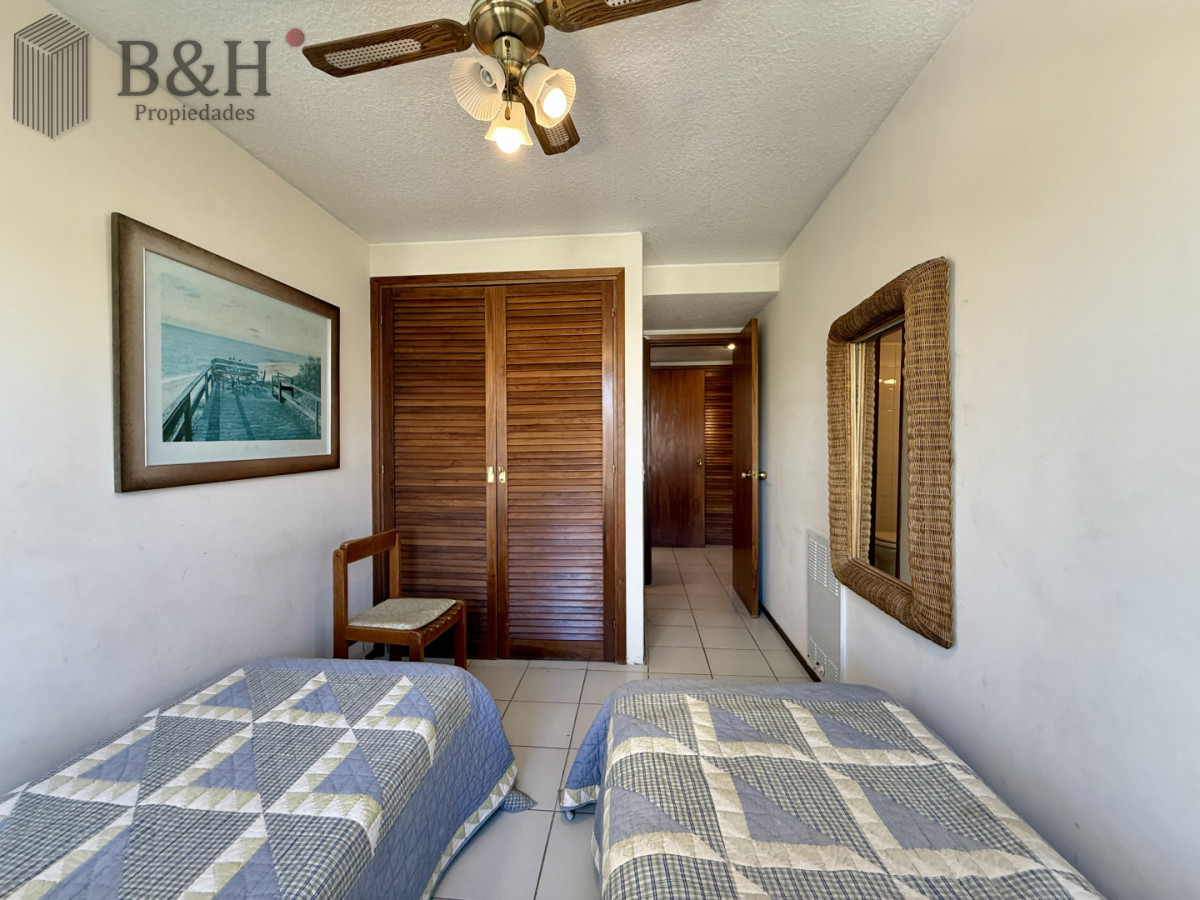 Apartamento ID.6972 - Penthouse de categoría en Espigón  Rambla General Artigas