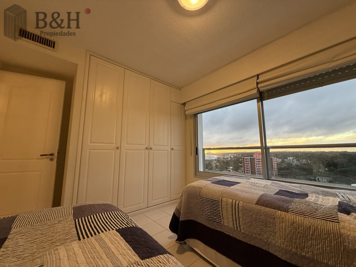 Apartamento ID.5845 - Alquiler Temporal  Lincoln Center Punta del Este