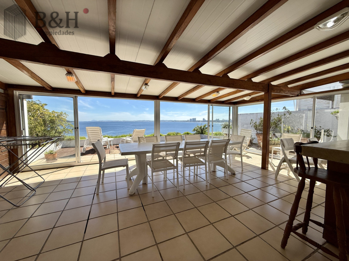 Apartamento ID.6972 - Penthouse de categoría en Espigón  Rambla General Artigas