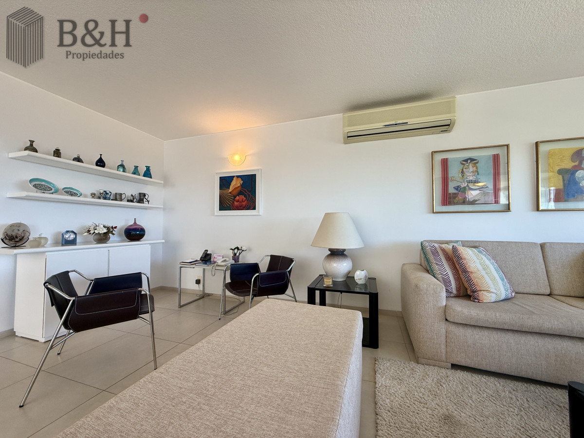 Apartamento ID.5935 - DIVINO IMPECABLE CON SERVICIOS