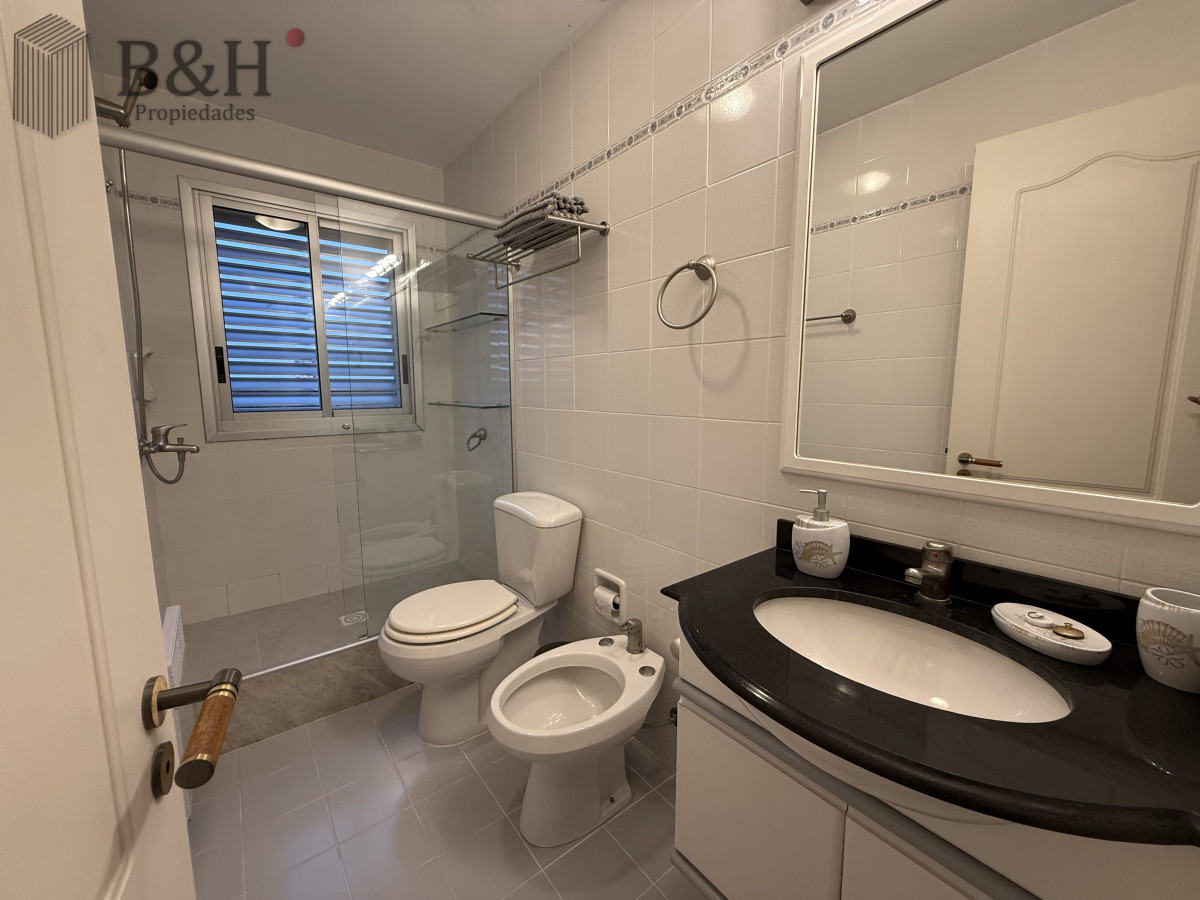 Apartamento ID.5845 - Alquiler Temporal  Lincoln Center Punta del Este