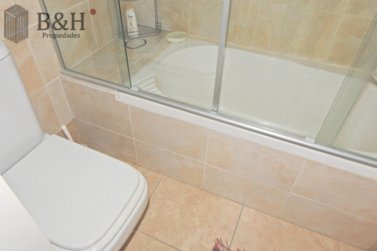 Apartamento ID.7026 - Excelente Torre ubicada en la zona de la Brava a 100 metros del océano.  