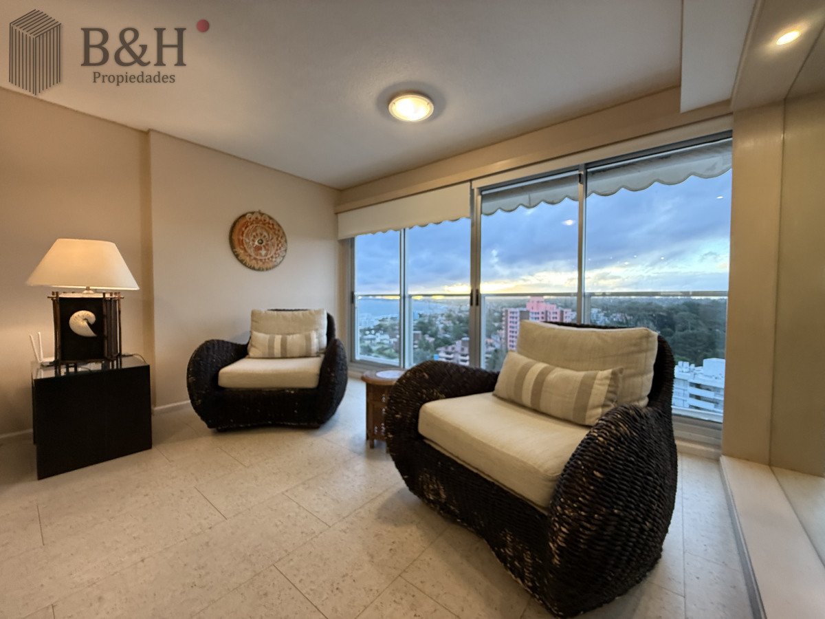 Apartamento ID.5845 - Alquiler Temporal  Lincoln Center Punta del Este