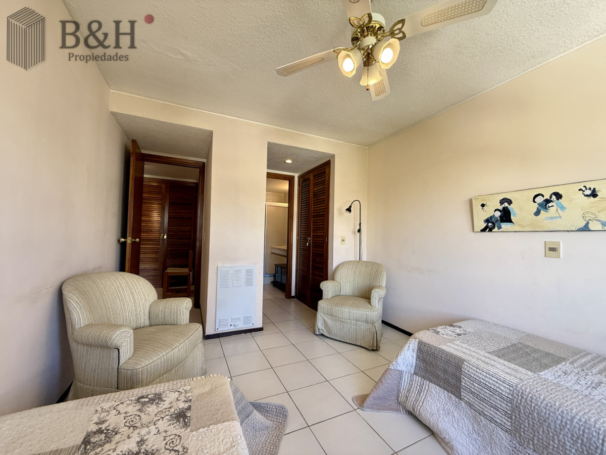 Apartamento ID.6972 - Penthouse de categoría en Espigón  Rambla General Artigas