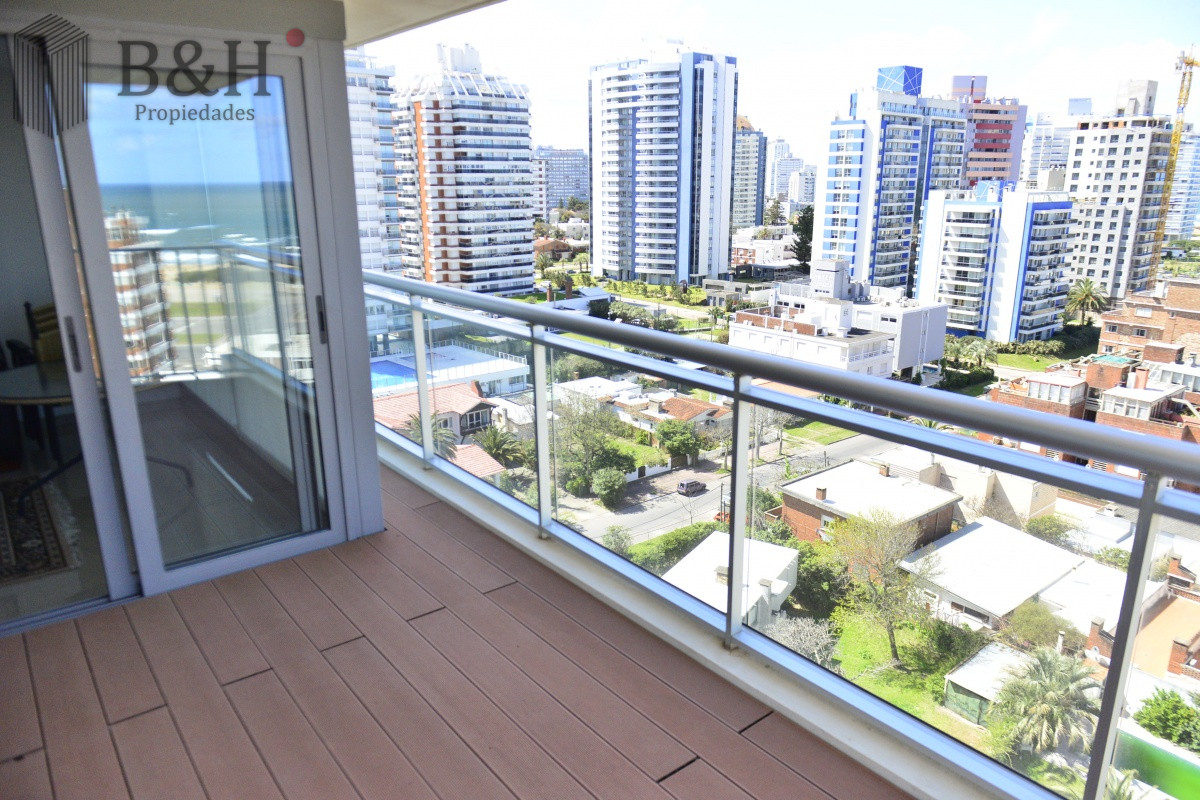 Apartamento ID.6997 - Apartamento en Aidy Grill Punta del Este a la venta Piscina