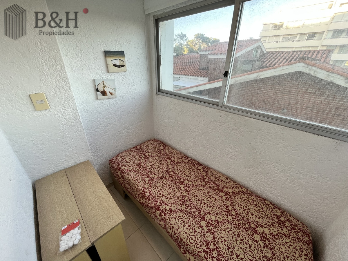 Apartamento ID.5670 - Apartamento en venta - 2 dormitorios + ½ | 2 baños | cochera techada
