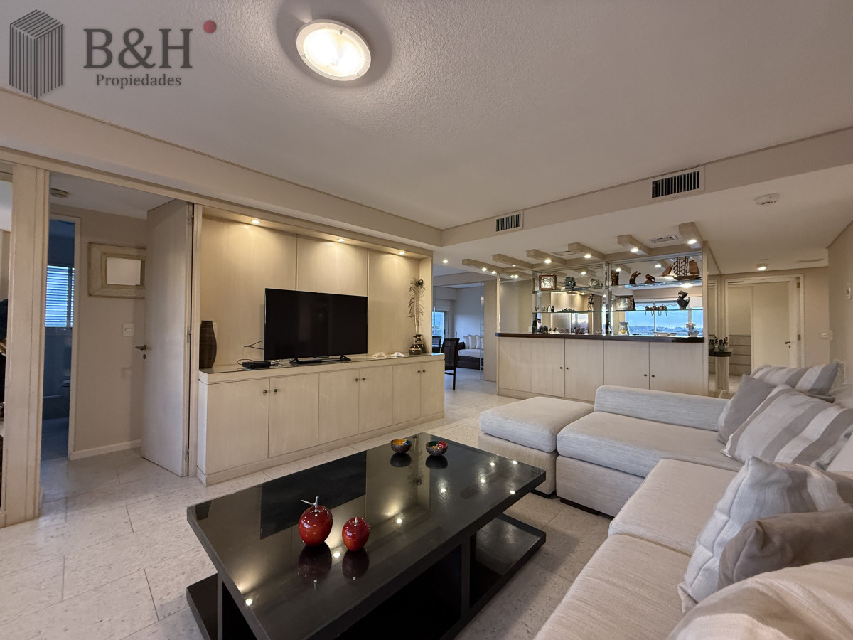 Apartamento ID.5845 - Alquiler Temporal  Lincoln Center Punta del Este
