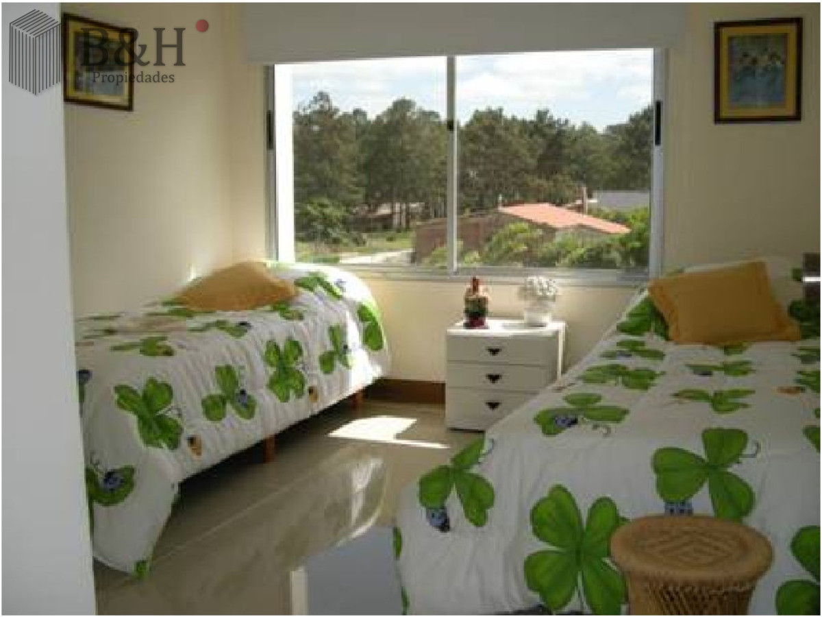 Apartamento ID.7036 - Apartamento a la venta en Pinares con parrillero