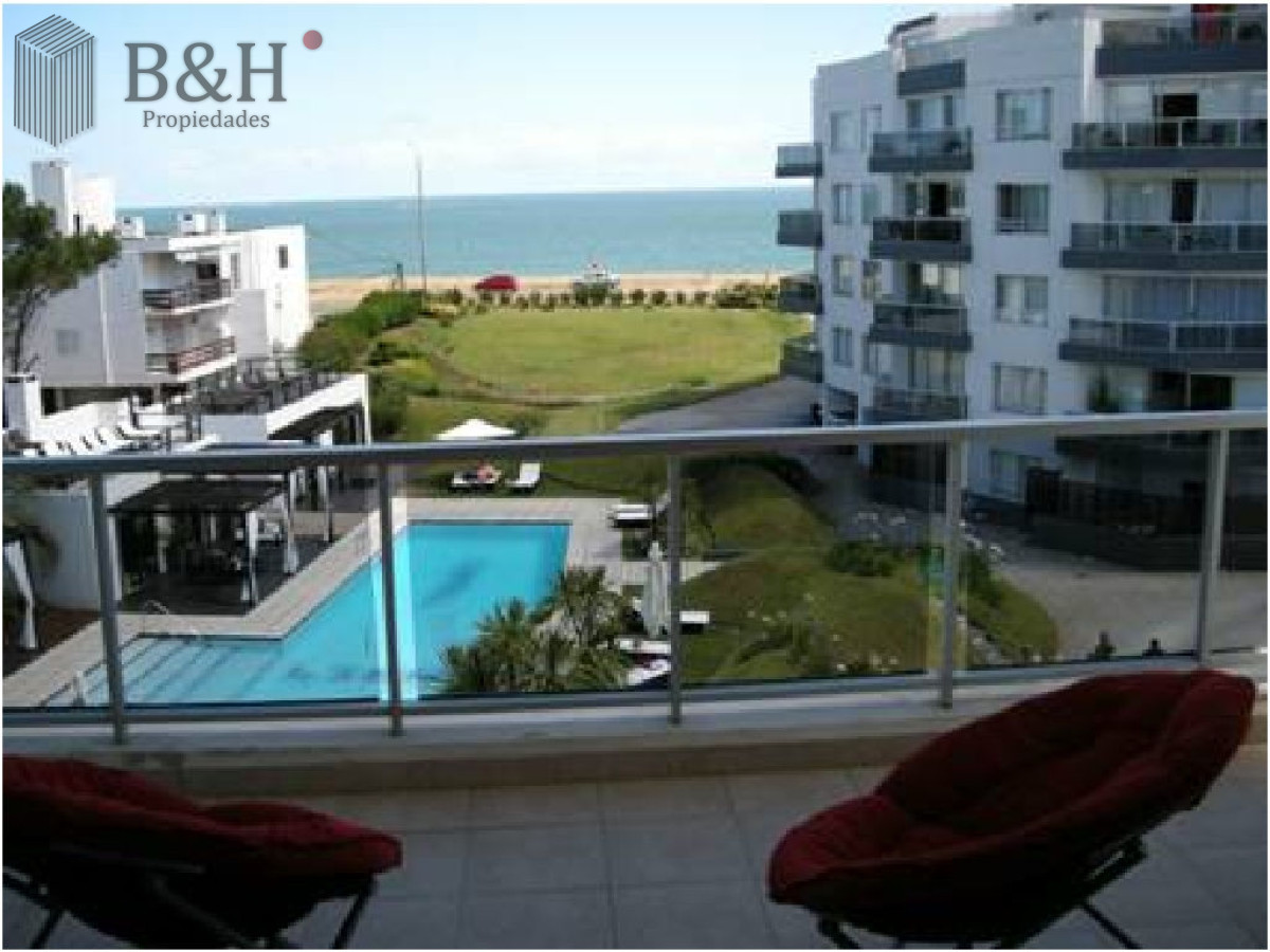 Apartamento ID.7036 - Apartamento a la venta en Pinares con parrillero