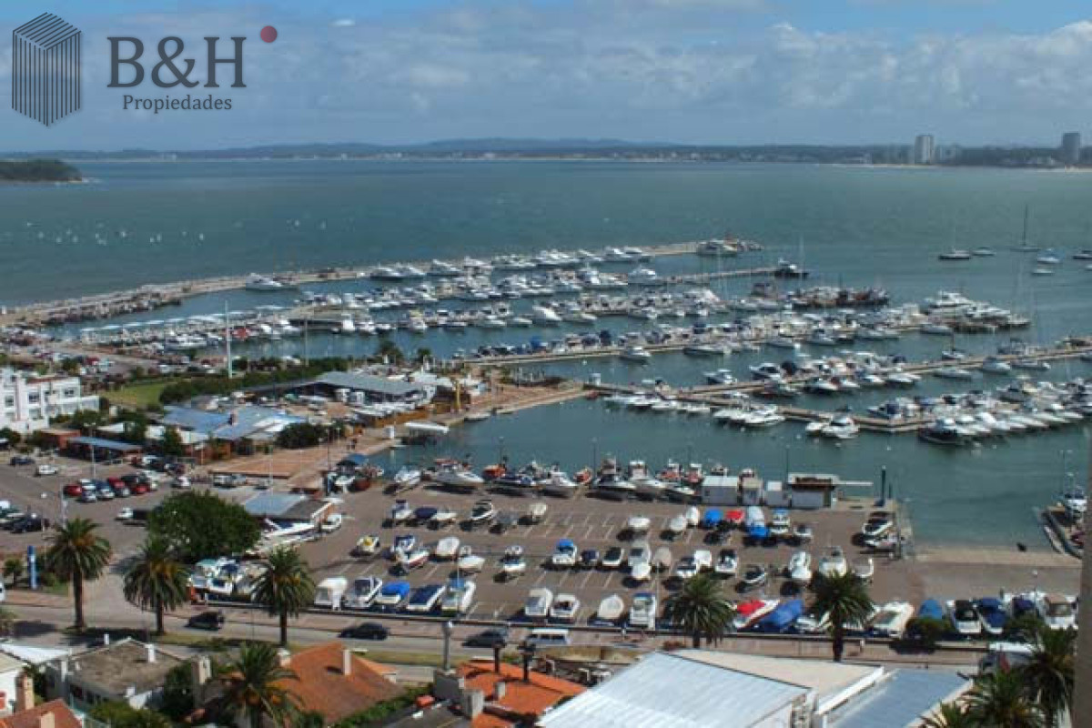 Apartamento ID.2346 - HERMOSO  CON VISTA TOTAL AL PUERTO DIVINO