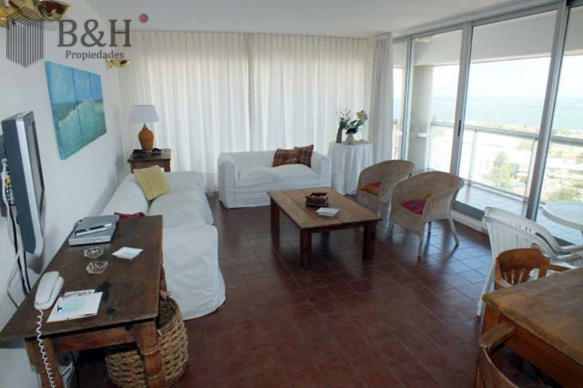 Apartamento ID.2346 - HERMOSO  CON VISTA TOTAL AL PUERTO DIVINO