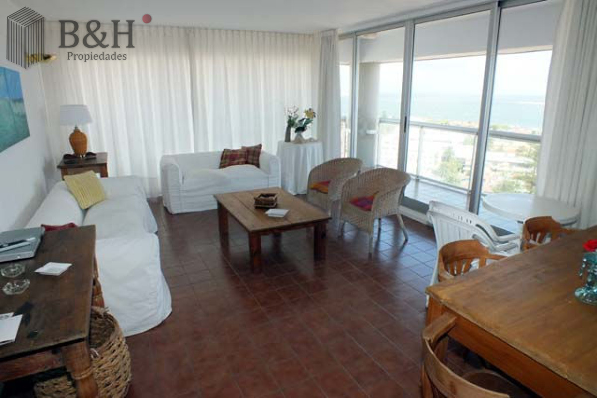 Apartamento ID.2346 - HERMOSO  CON VISTA TOTAL AL PUERTO DIVINO
