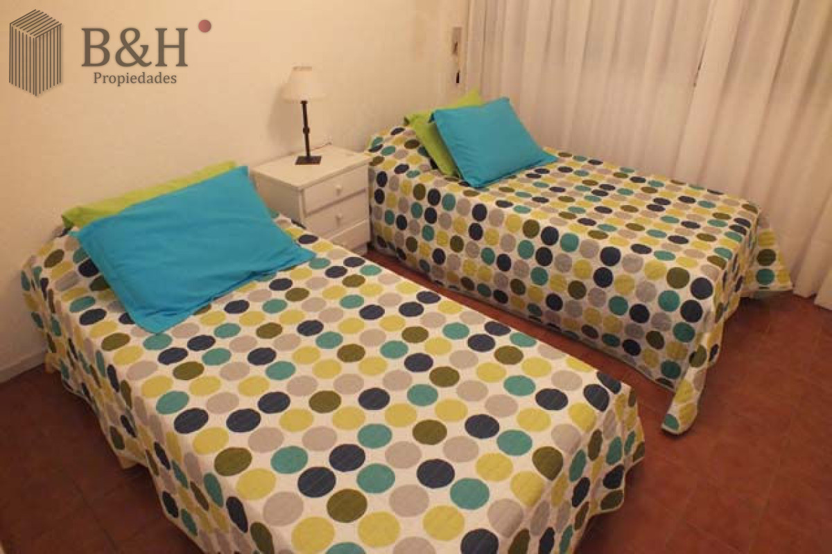 Apartamento ID.2346 - HERMOSO  CON VISTA TOTAL AL PUERTO DIVINO