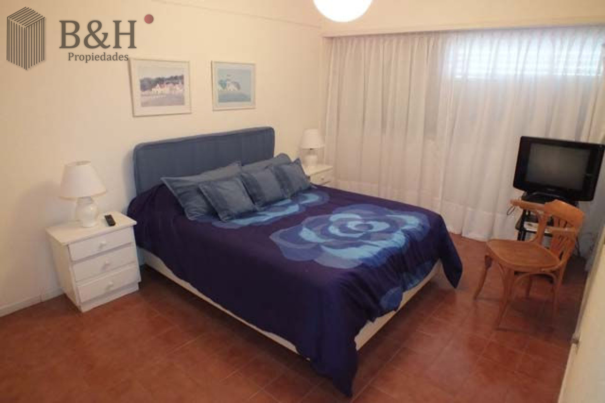 Apartamento ID.2346 - HERMOSO  CON VISTA TOTAL AL PUERTO DIVINO
