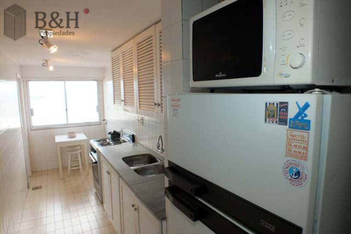 Apartamento ID.2346 - HERMOSO  CON VISTA TOTAL AL PUERTO DIVINO