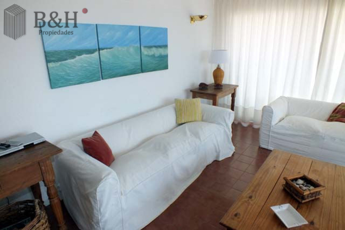 Apartamento ID.2346 - HERMOSO  CON VISTA TOTAL AL PUERTO DIVINO