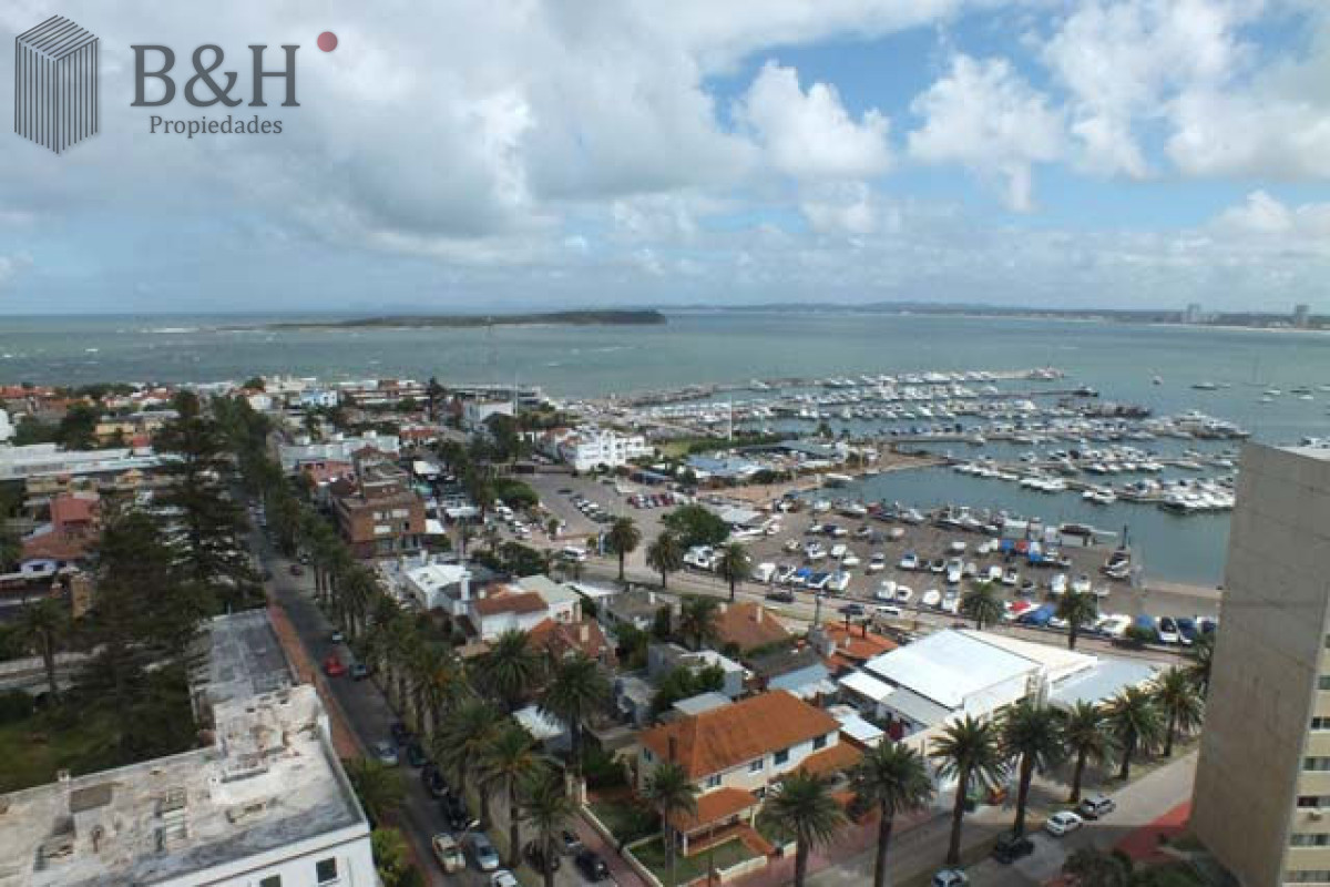 Apartamento ID.2346 - HERMOSO  CON VISTA TOTAL AL PUERTO DIVINO