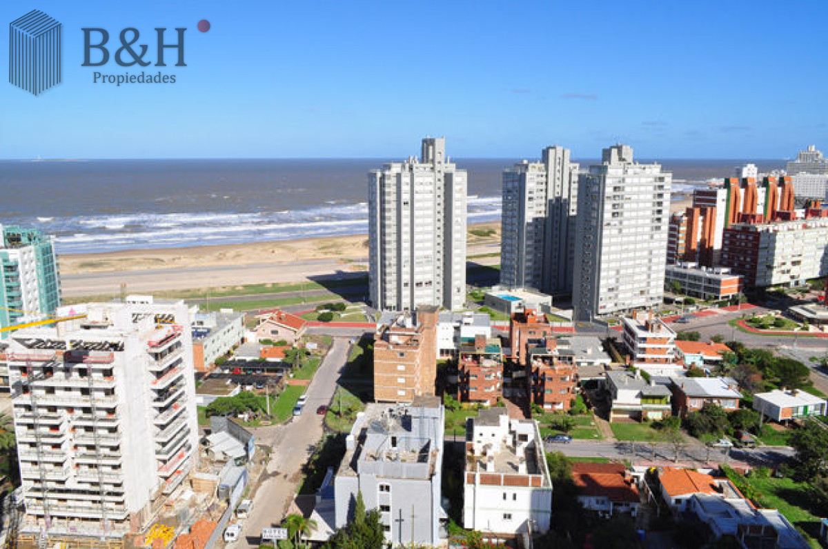 Apartamento ID.8159 - Apartamento en Venta Aidy Grill Chiverta  Punta del Este