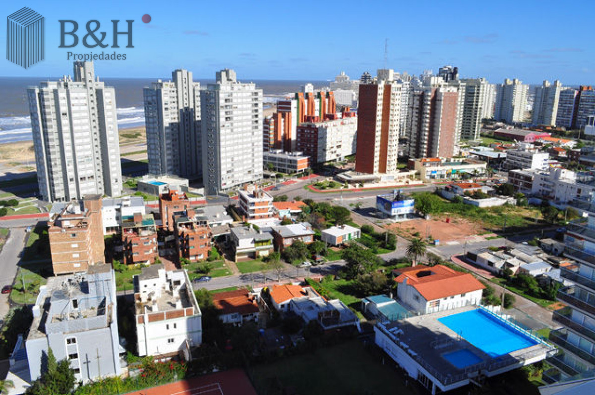 Apartamento ID.8159 - Apartamento en Venta Aidy Grill Chiverta  Punta del Este