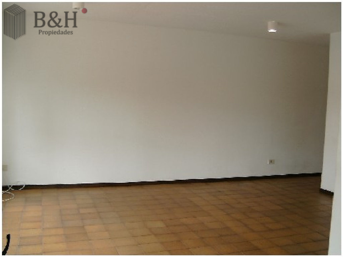 Apartamento ID.5350 - Apartamento sobre Roosevelt en venta