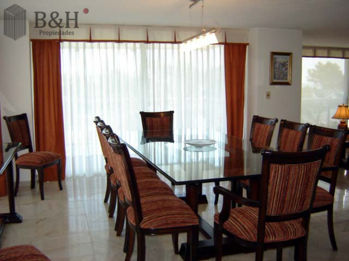 Apartamento ID.5764 - Playa mansa amplia terraza 