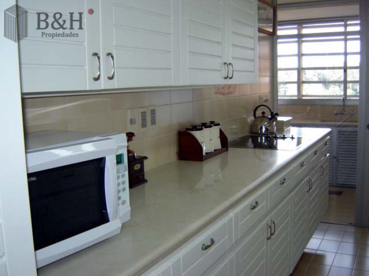 Apartamento ID.5764 - Playa mansa amplia terraza 